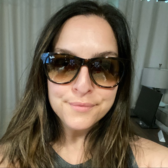 Ray-Ban Sunglasses - Picture 8 of 10